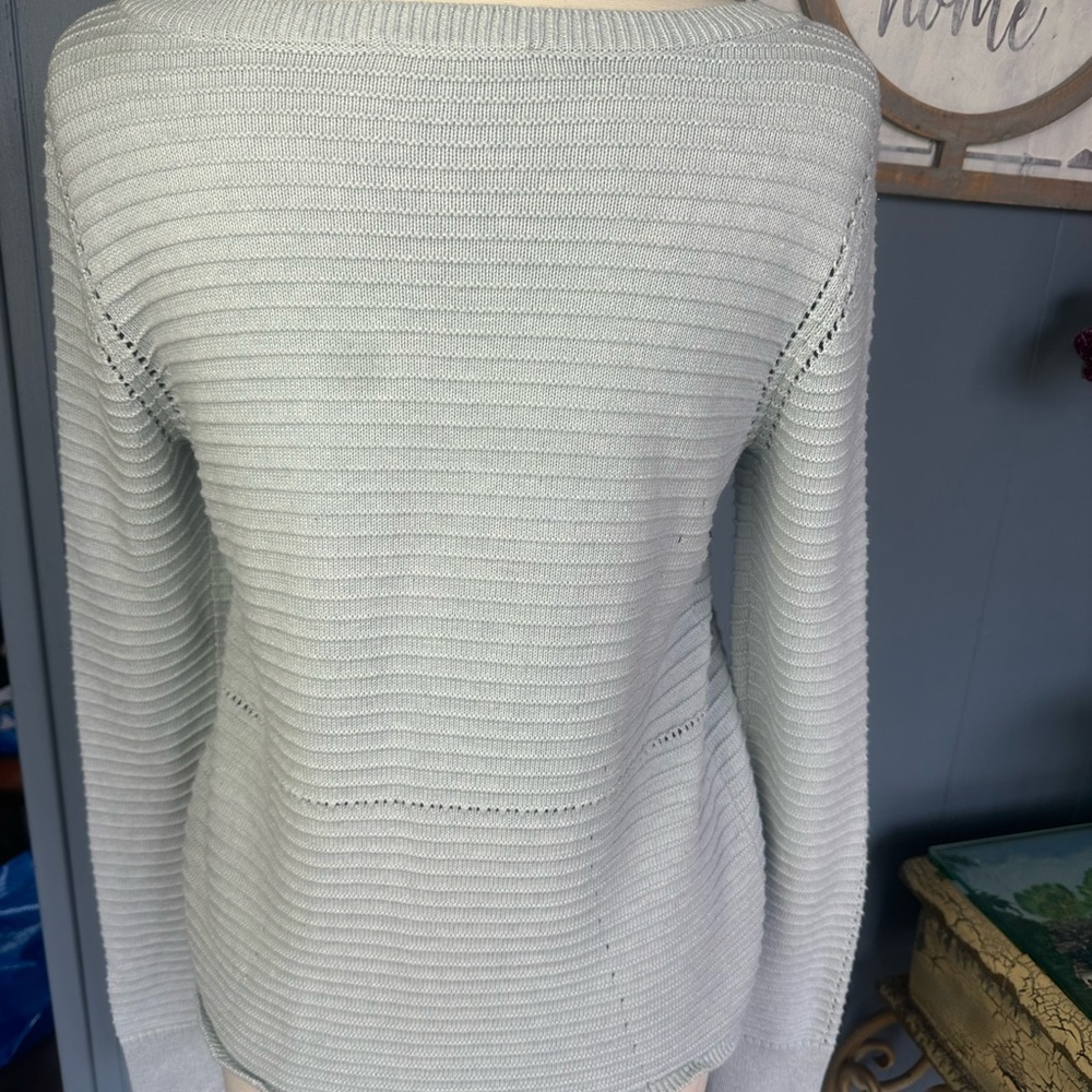 WHITE + WARREN Light Blue Sweater. Sz M. Gorgeous and Unique elaborate Design - Picture 3 of 9